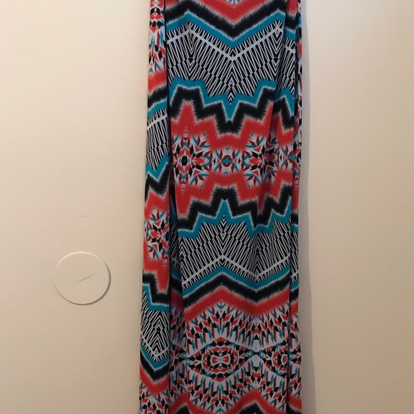 Chevron Maxi Dress - Picture 2 of 5